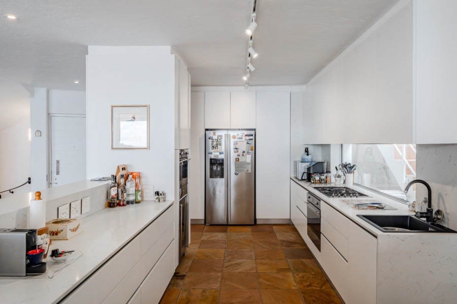 3 Bedroom Property for Sale in Bantry Bay Western Cape